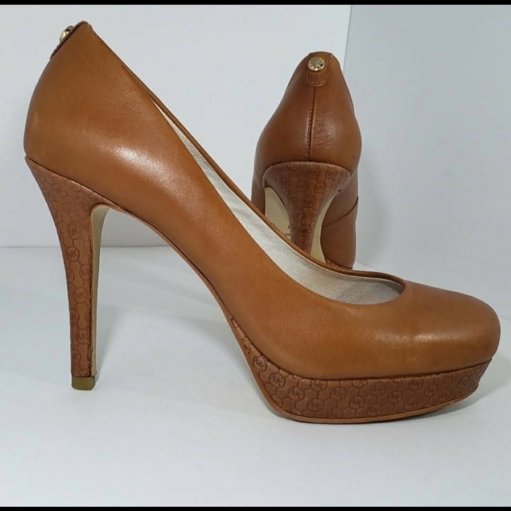 Michael Kors Pumps- Carmel